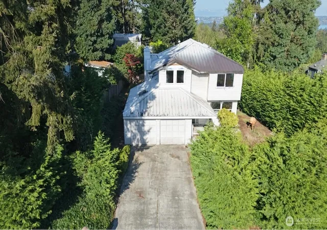 Photo 1 of Sale Pending at 2915 98th Avenue Ne, Bellevue, WA 98004 | MLS# NWM2514460 | Listing updated on 2026-09-25