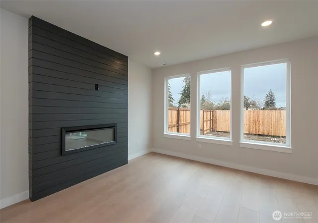 Photo 4 of Sale Pending at 41 Sussex Ct, Sequim, WA 98382 | MLS# NWM2514461 | Listing updated on 2026-09-28