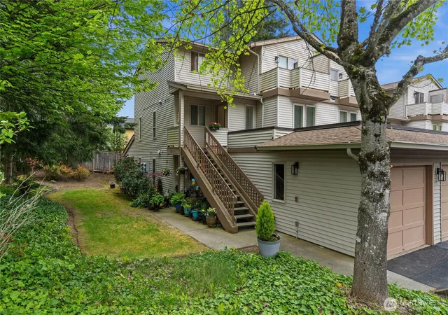 Photo 3 of Townhouse for sale at 4701 Nw Walgren Dr #A201, Silverdale, WA 98383 | MLS# NWM2514491 | Listing updated on 2026-09-21