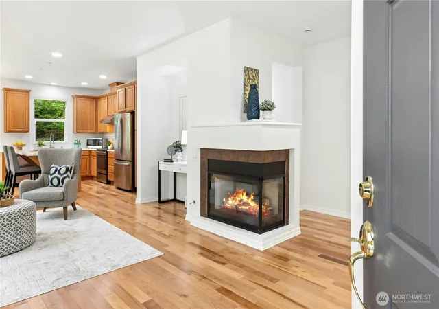 Photo 2 of Single family home for sale at 22920 Ne 132nd Place, Redmond, WA 98053 | MLS# NWM2514513 | Listing updated on 2026-10-02