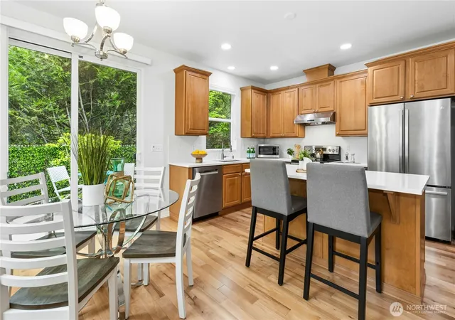 Photo 4 of Single family home for sale at 22920 NE 132nd Place, Redmond, WA 98053 | MLS# NWM2514513 | Listing updated on 2026-10-02