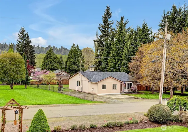 Photo 1 of Single family home for sale at 5617 322nd Avenue Ne, Carnation, WA 98014 | MLS# NWM2514573 | Listing updated on 2026-10-01
