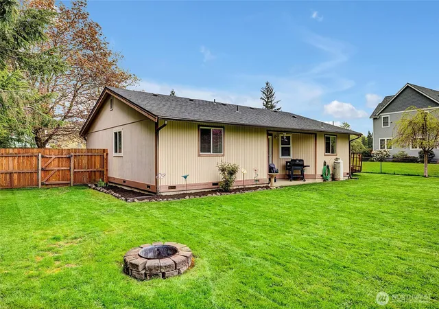 Photo 4 of Single family home for sale at 5617 322nd Avenue NE, Carnation, WA 98014 | MLS# NWM2514573 | Listing updated on 2026-10-01