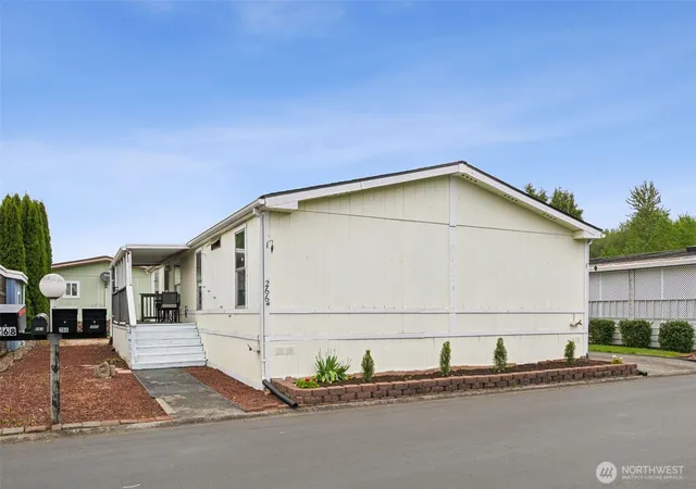Photo 1 of Manufactured home for sale at 3611 I St Ne #266, Auburn, WA 98002 | MLS# NWM2514607 | Listing updated on 2026-09-24