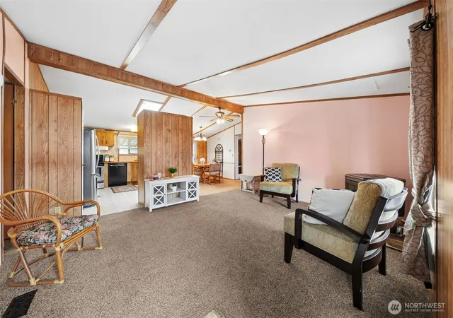 Photo 3 of Manufactured home for sale at 3611 I St Ne #266, Auburn, WA 98002 | MLS# NWM2514607 | Listing updated on 2026-09-24