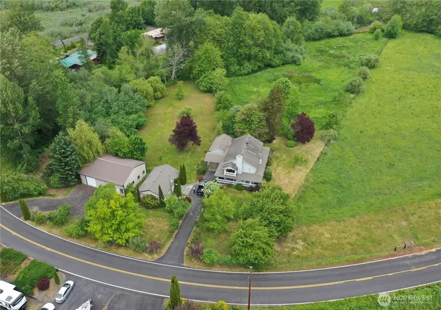 Photo 2 of Single family home for sale at 103 W Little Is Rd, Cathlamet, WA 98612 | MLS# NWM2514623 | Listing updated on 2026-09-20