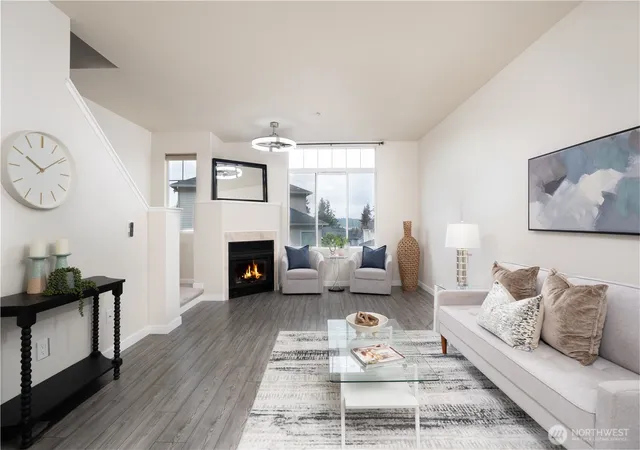 Photo 3 of Townhouse for sale at 4724 Ml Pond Dr SE #702, Auburn, WA 98092 | MLS# NWM2514632 | Listing updated on 2026-09-21