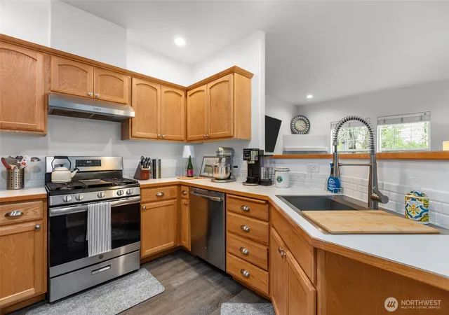 Photo 3 of Townhouse for sale at 10617 NE Kingston Meadows Cir, Kingston, WA 98346 | MLS# NWM2514645 | Listing updated on 2026-09-21