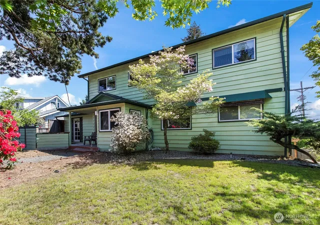 Photo 1 of Single family home for sale at 3701 N Whitman St, Tacoma, WA 98407 | MLS# NWM2514674 | Listing updated on 2026-09-21