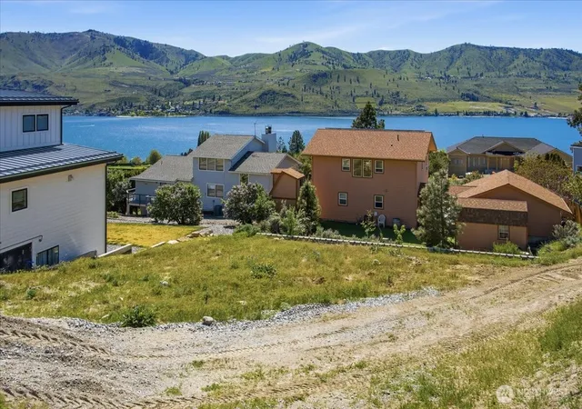Photo 2 of Land for sale at 211 Riviera Dr, Chelan, WA 98816 | MLS# NWM2514680 | Listing updated on 2026-09-21