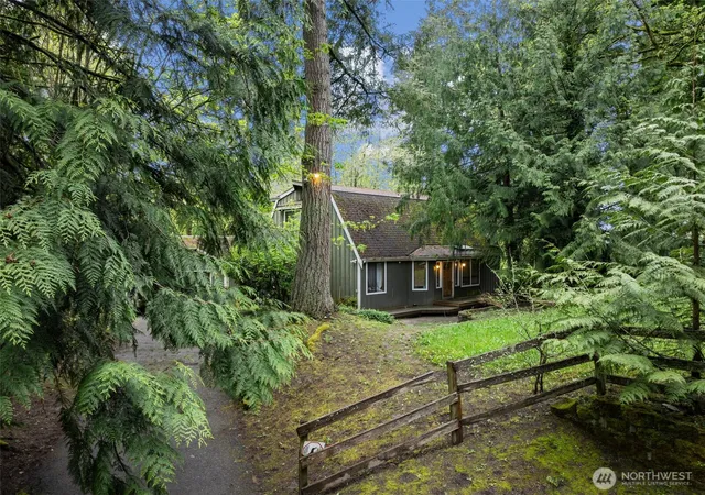Photo 3 of Land for sale at 611 208th Avenue SE, Sammamish, WA 98074 | MLS# NWM2514820 | Listing updated on 2026-09-21