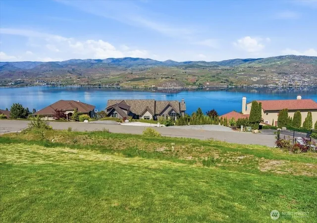 Photo 1 of Land for sale at 145 Mirabella Dr, Chelan, WA 98816 | MLS# NWM2514844 | Listing updated on 2026-09-21