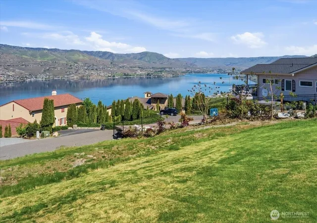 Photo 2 of Land for sale at 145 Mirabella Dr, Chelan, WA 98816 | MLS# NWM2514844 | Listing updated on 2026-09-21