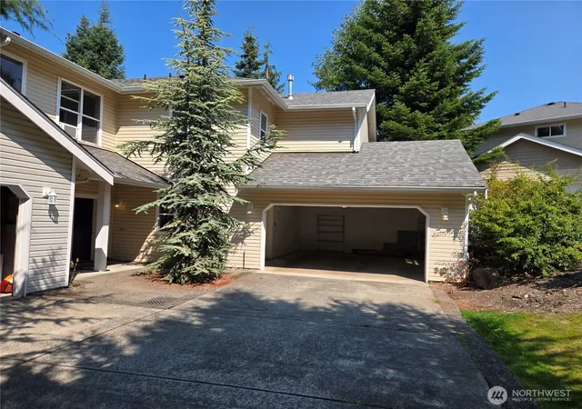 Photo 1 of Sale Pending at 3301 Park Ln #A, Mount Vernon, WA 98274 | MLS# NWM2514853 | Listing updated on 2026-09-24