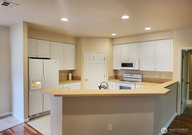 Photo 2 of Sale Pending at 3301 Park Ln #A, Mount Vernon, WA 98274 | MLS# NWM2514853 | Listing updated on 2026-09-24