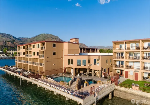 Photo 1 of Condo for sale at 322 W Woodin Ave #621, Chelan, WA 98816 | MLS# NWM2514866 | Listing updated on 2026-09-21