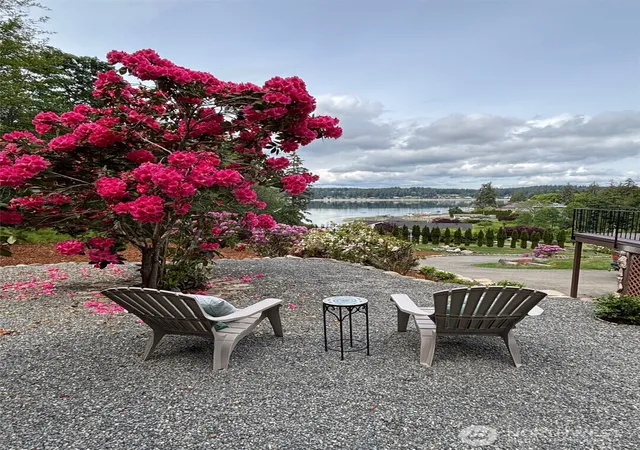 Photo 2 of Single family home for sale at 582 N Shore Blvd, Fox Island, WA 98333 | MLS# NWM2514888 | Listing updated on 2026-09-26