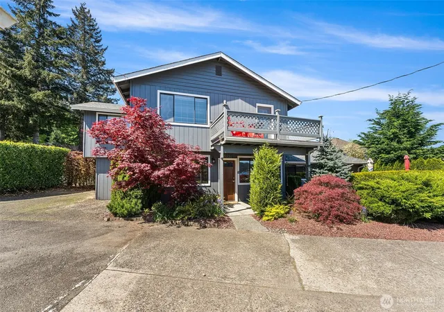 Photo 3 of Single family home for sale at 8331 E State Route 106, Union, WA 98592 | MLS# NWM2514925 | Listing updated on 2026-09-21