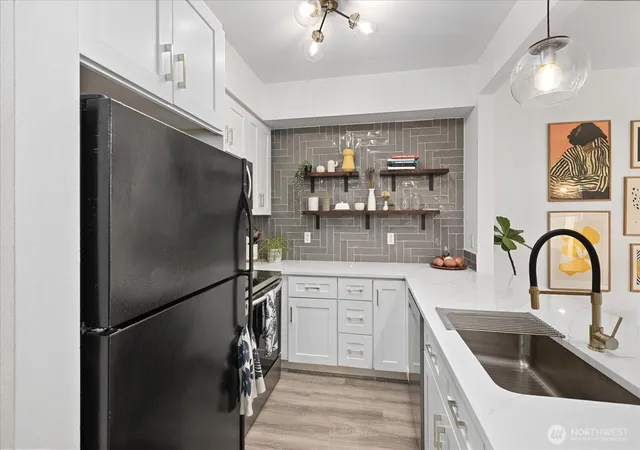 Photo 3 of Sale Pending at 13000 Admiralty Way #D103, Everett, WA 98204 | MLS# NWM2514937 | Listing updated on 2026-09-24