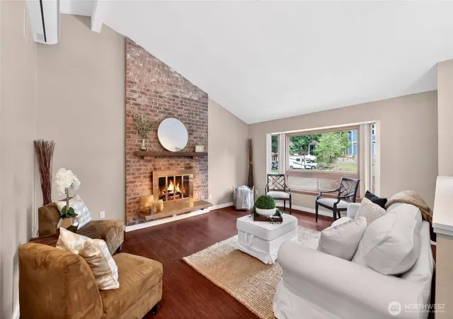 Photo 3 of Single family home for sale at 4815 W Tapps Dr E, Lake Tapps, WA 98391 | MLS# NWM2515074 | Listing updated on 2026-09-21