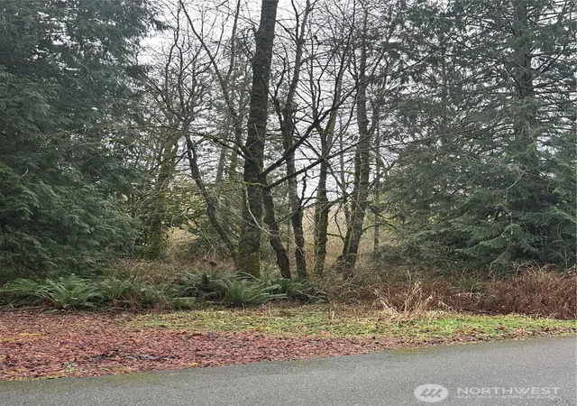 Photo 2 of Sale Pending at 13420 74th Street Ne, Lake Stevens, WA 98258 | MLS# NWM2515085 | Listing updated on 2026-09-25