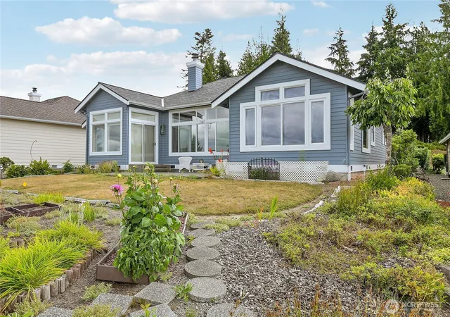 Photo 4 of Single family home for sale at 43 Sea Breeze Ln, Port Ludlow, WA 98365 | MLS# NWM2515102 | Listing updated on 2026-09-28