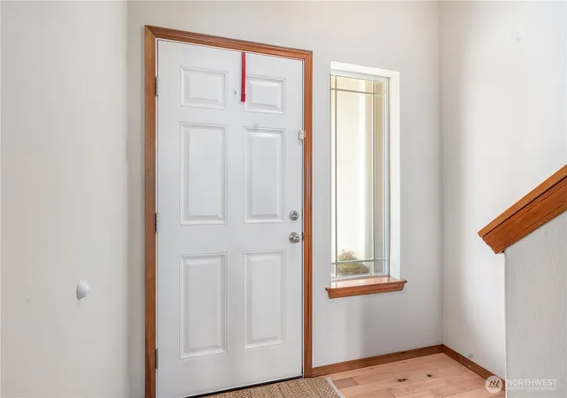 Photo 3 of Townhouse for sale at 21404 104th Street Ct E, Bonney Lake, WA 98391 | MLS# NWM2515127 | Listing updated on 2026-09-21