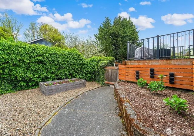 Photo 3 of Single family home for sale at 836 Nw Market St, Seattle, WA 98107 | MLS# NWM2515170 | Listing updated on 2026-09-21