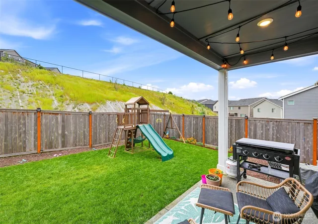 Photo 3 of Single family home for sale at 1227 Baker Hts Loop, Bremerton, WA 98312 | MLS# NWM2515205 | Listing updated on 2026-09-28