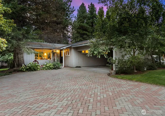 Photo 3 of Single family home for sale at 257 Scholze St, Leavenworth, WA 98826 | MLS# NWM2515230 | Listing updated on 2026-09-27