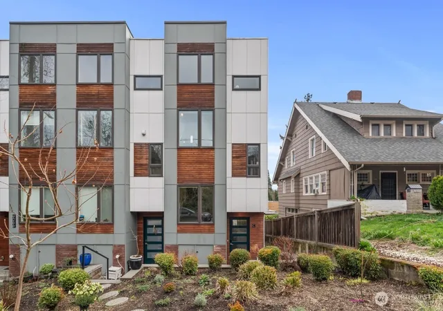 Photo 3 of Townhouse for sale at 9266 50th Avenue S #C, Seattle, WA 98118 | MLS# NWM2515233 | Listing updated on 2026-09-22