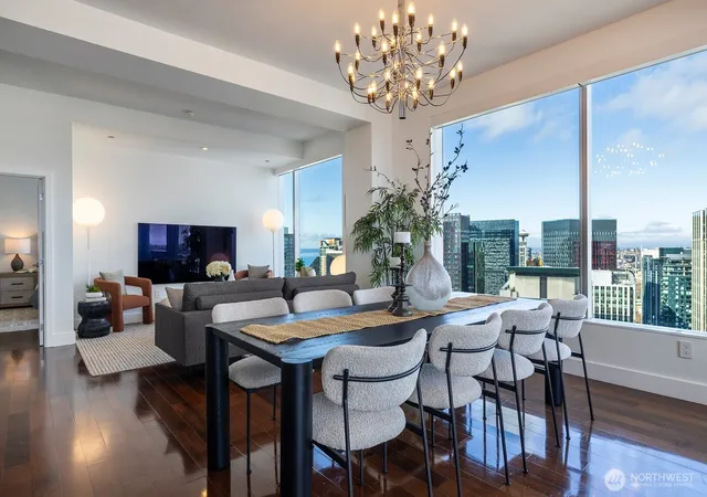 Photo 3 of Condo for sale at 737 Olive Way #3702, Seattle, WA 98101 | MLS# NWM2515310 | Listing updated on 2026-10-07