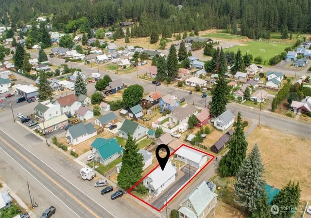 Photo 4 of Single family home for sale at 819 1st Street, Cle Elum, WA 98922 | MLS# NWM2515329 | Listing updated on 2026-09-21