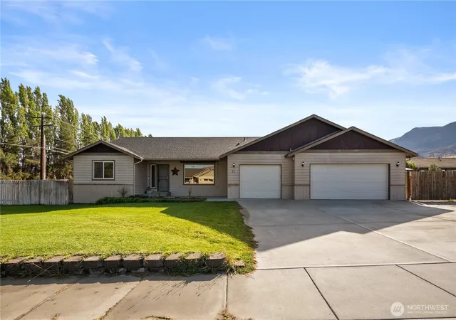 Photo 1 of Single family home for sale at 21 Ambrosia Ln, Malaga, WA 98828 | MLS# NWM2515338 | Listing updated on 2026-09-25