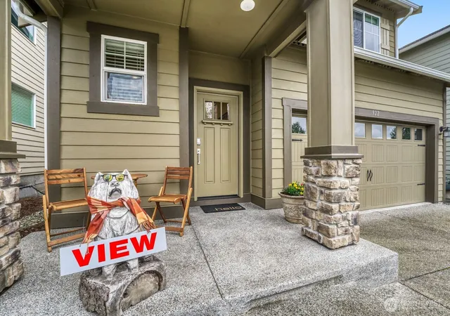 Photo 2 of Sale Pending at 922 119th Avenue Se, Lake Stevens, WA 98258 | MLS# NWM2515344 | Listing updated on 2026-09-25