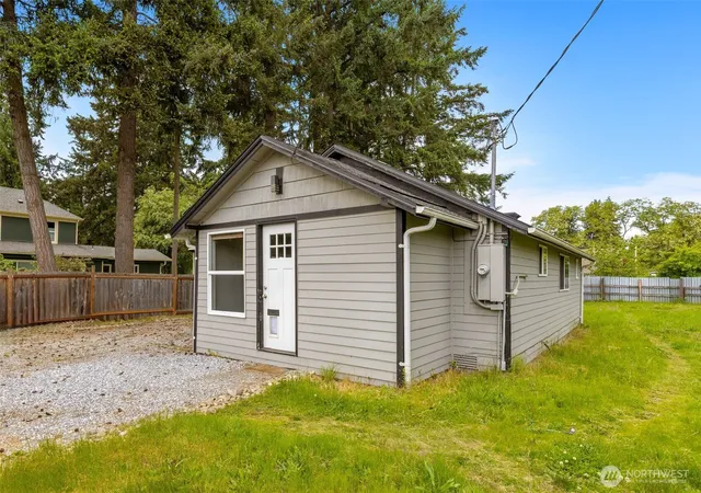 Photo 4 of Single family home for sale at 135 171st Street E, Spanaway, WA 98387 | MLS# NWM2515406 | Listing updated on 2026-09-24