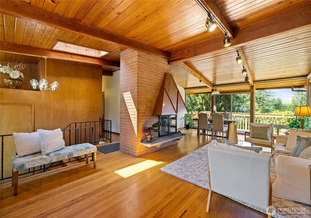 Photo 3 of Single family home for sale at 29815 10th Avenue SW, Federal Way, WA 98023 | MLS# NWM2515421 | Listing updated on 2026-09-25