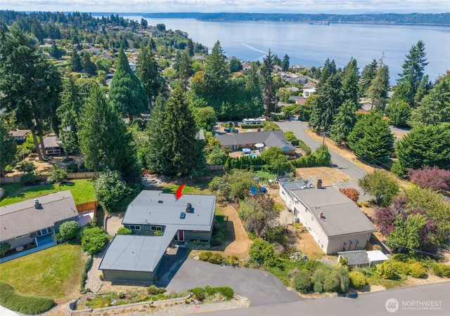 Photo 2 of Single family home for sale at 29815 10th Avenue Sw, Federal Way, WA 98023 | MLS# NWM2515421 | Listing updated on 2026-09-25