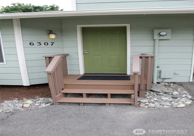 Photo 3 of Multi family home for sale at 6305 Bob Galbreath Rd, Clinton, WA 98236 | MLS# NWM2515447 | Listing updated on 2026-09-21