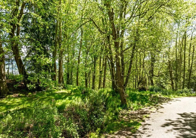 Photo 1 of Land for sale at 8119 Sand Dollar Ln, Clinton, WA 98236 | MLS# NWM2515564 | Listing updated on 2026-09-21