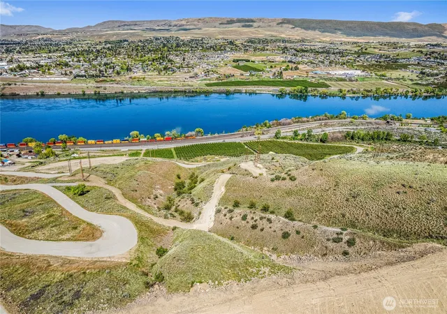 Photo 1 of Land for sale at 1501 Lot B Malaga Alcoa Hwy, Wenatchee, WA 98801 | MLS# NWM2515618 | Listing updated on 2026-09-21