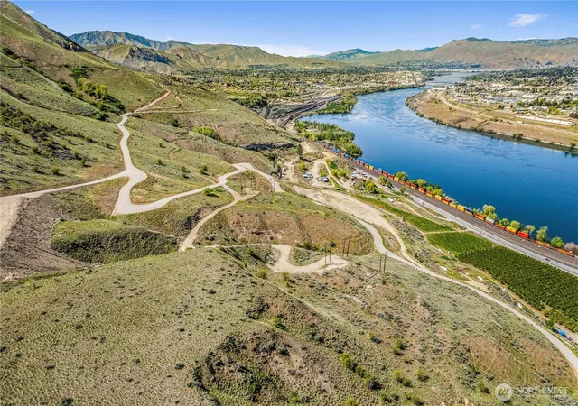 Photo 2 of Land for sale at 1501 Lot B Malaga Alcoa Hwy, Wenatchee, WA 98801 | MLS# NWM2515618 | Listing updated on 2026-09-21