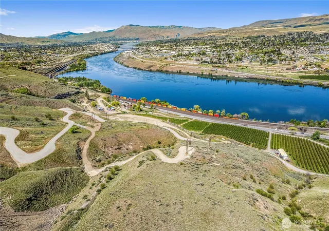 Photo 3 of Land for sale at 1501 Lot B Malaga Alcoa Hwy, Wenatchee, WA 98801 | MLS# NWM2515618 | Listing updated on 2026-09-21