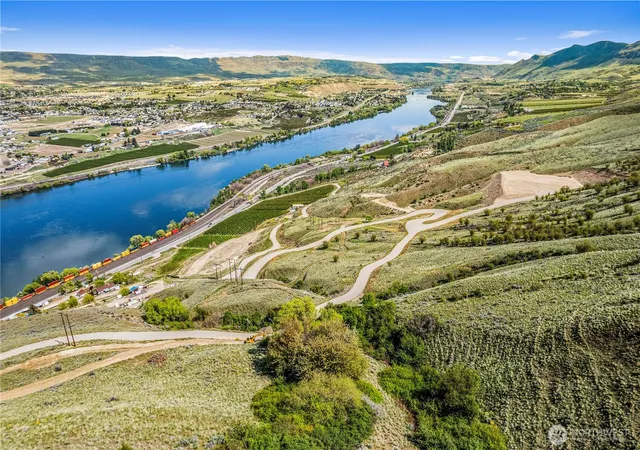 Photo 3 of Land for sale at 1501 Lot C Malaga Alcoa Hwy, Wenatchee, WA 98801 | MLS# NWM2515649 | Listing updated on 2026-09-21