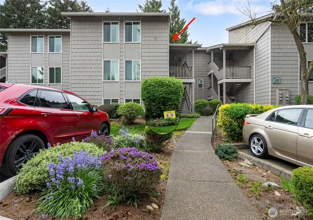 Photo 2 of Townhouse for sale at 33030 17th Place S #C303, Federal Way, WA 98003 | MLS# NWM2515668 | Listing updated on 2026-09-30