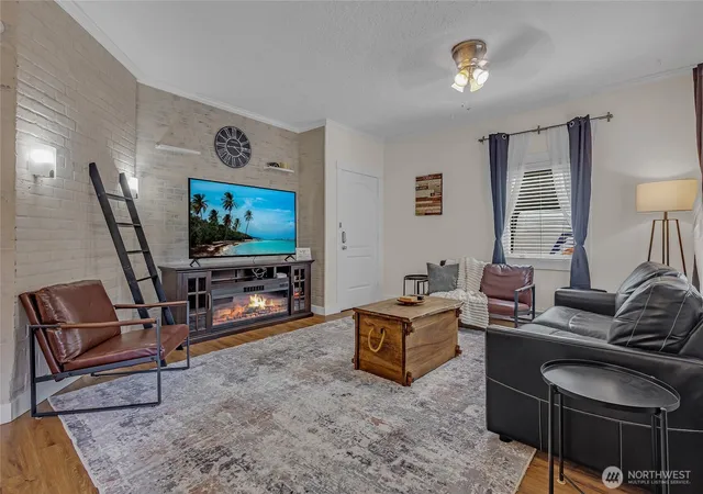 Photo 3 of Single family home for sale at 140 Skyline Dr, Port Angeles, WA 98362 | MLS# NWM2515726 | Listing updated on 2026-09-21