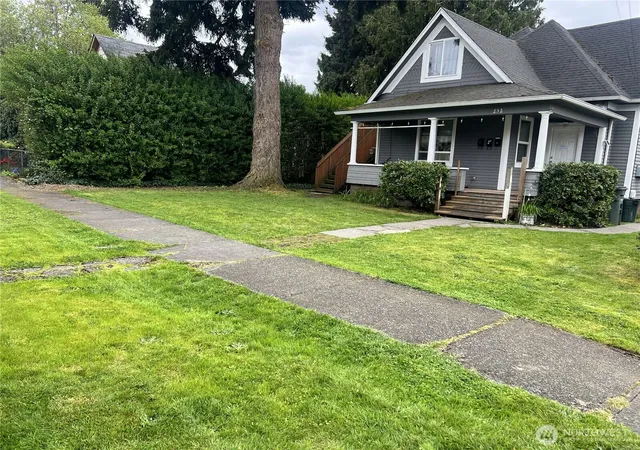 Photo 2 of Multi family home for sale at 232 4th Avenue Nw, Puyallup, WA 98371 | MLS# NWM2515748 | Listing updated on 2026-09-21