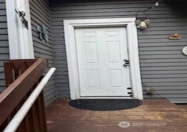 Photo 4 of Multi family home for sale at 232 4th Avenue NW, Puyallup, WA 98371 | MLS# NWM2515748 | Listing updated on 2026-09-21