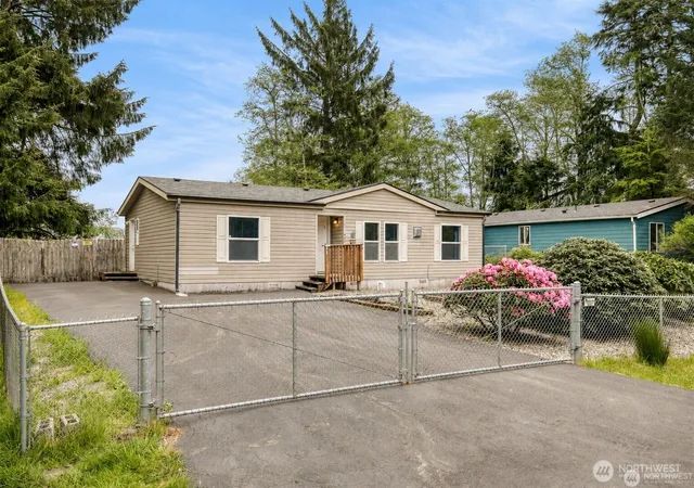 Manufactured home for sale at 636 Chenois Ave NE, Ocean Shores, WA 98569 | MLS# NWM2515751