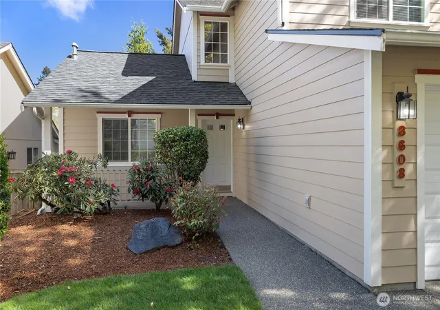 Photo 2 of Single family home for sale at 3608 Bittersweet St Se, Olympia, WA 98501 | MLS# NWM2515784 | Listing updated on 2026-10-01